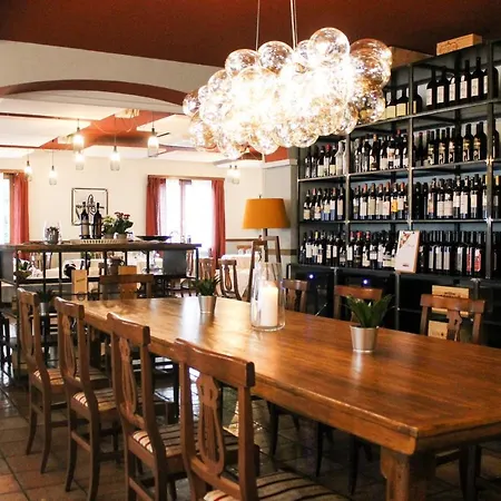 Borgovecchio Hotel *